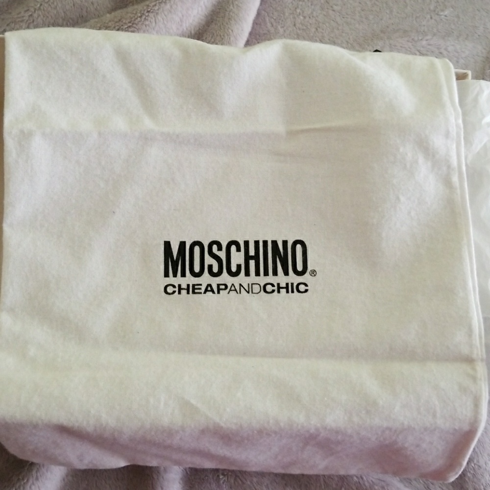π2X HPπ Moschino Patent Leather Wedges - Picture 6 of 7